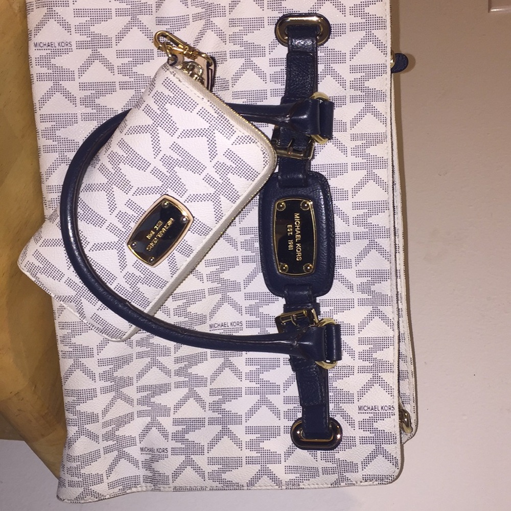 Michael Kors Handbag & Wallet